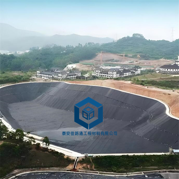 2.0mm美標(biāo)防滲土工膜在尾礦庫的應(yīng)用及優(yōu)勢 2.0mm美標(biāo)防滲土工膜在尾礦庫的應(yīng)用及優(yōu)勢